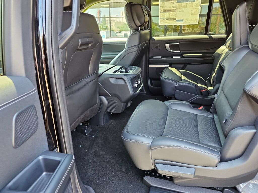 New 2026 Ford Expedition Max Platinum w/ Stealth Performance Package AWD/4WD image 13