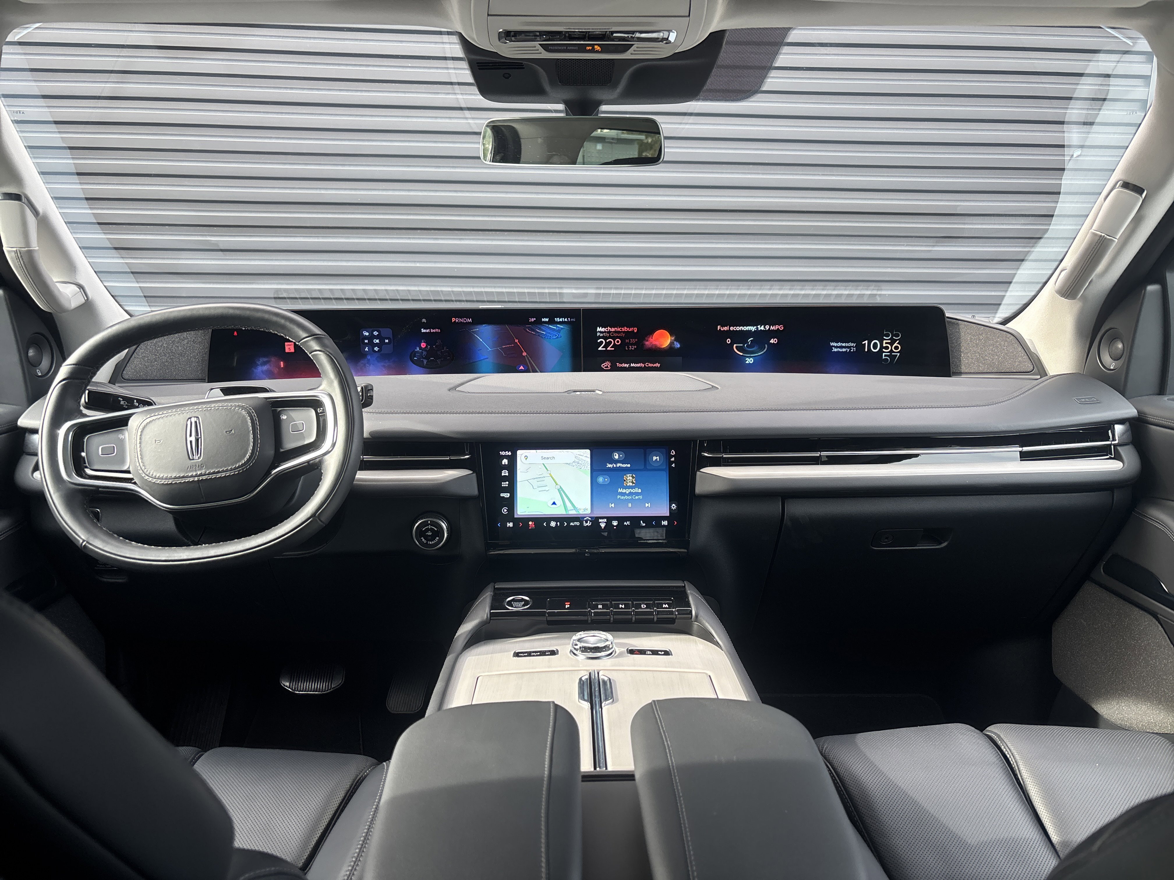 Used 2025 Lincoln Navigator L Reserve image 11