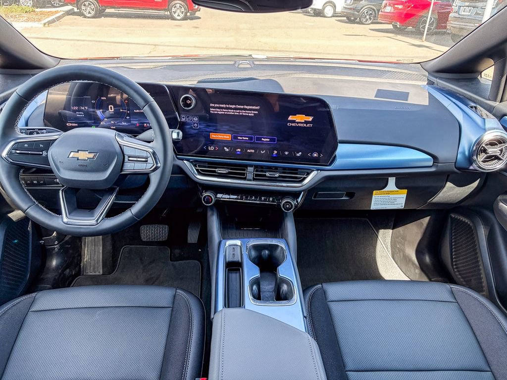 New 2026 Chevrolet Equinox EV LT image 11