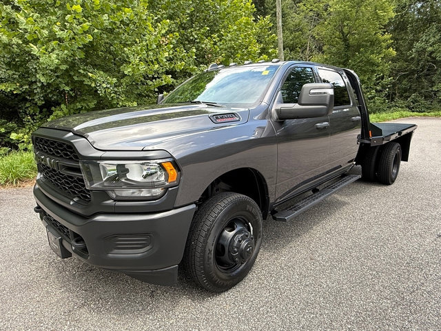 Used 2024 RAM 3500 Tradesman AWD/4WD image 2