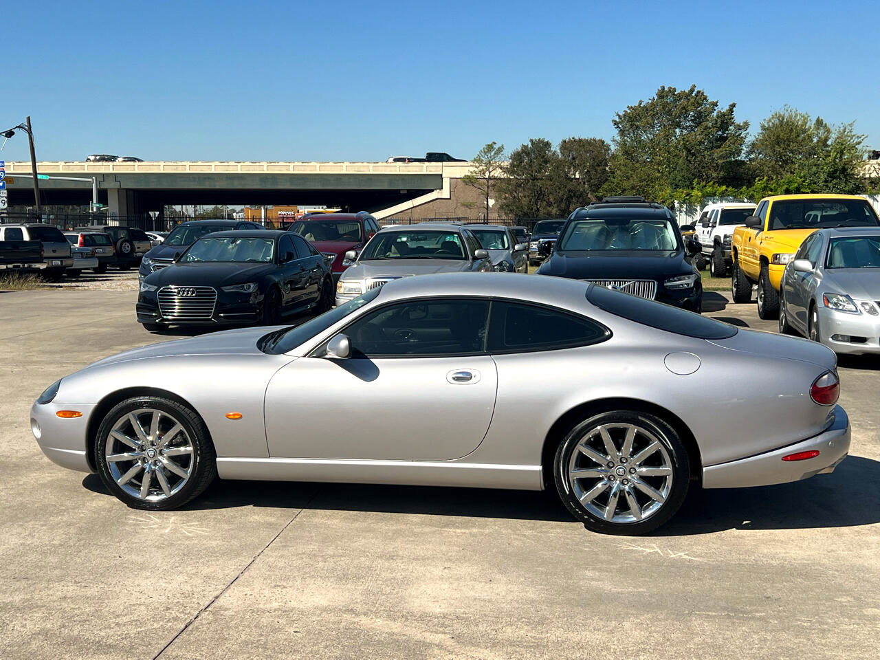 Used 2006 Jaguar XK8 Coupe image 4