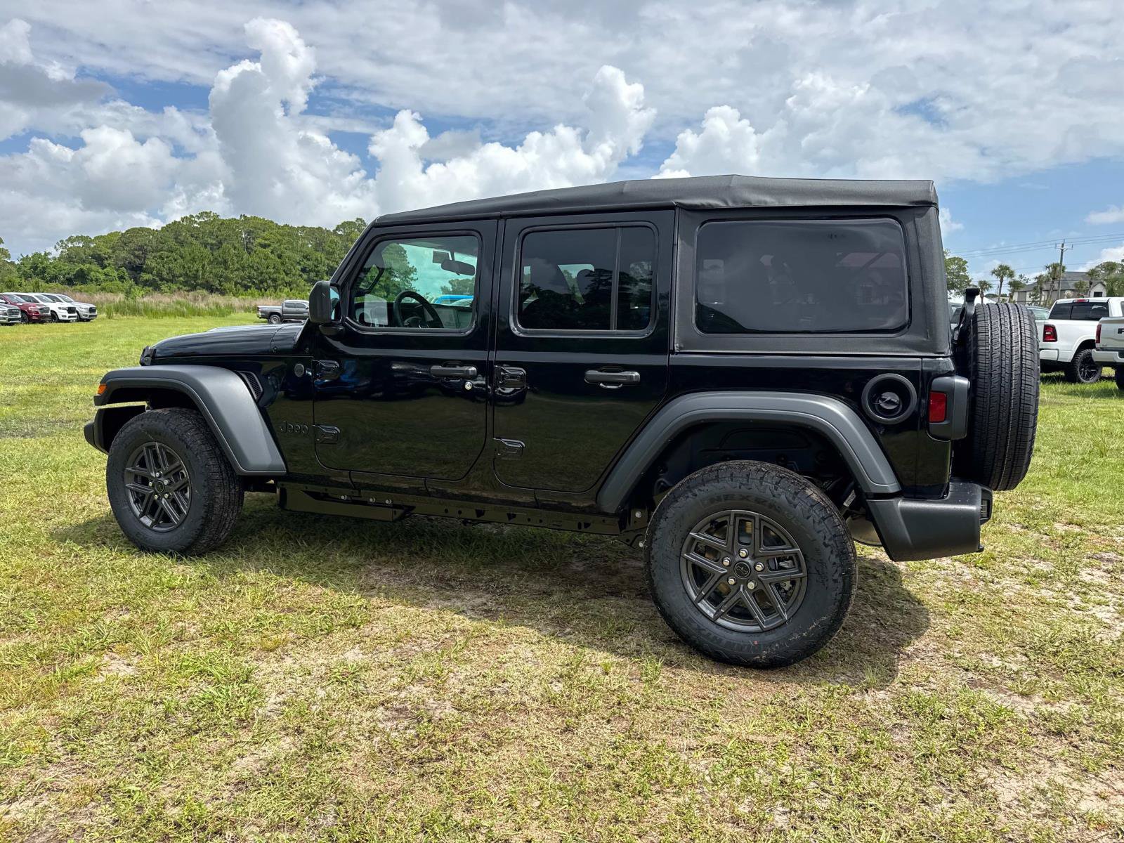 New 2026 Jeep Wrangler Unlimited Sport AWD/4WD image 5