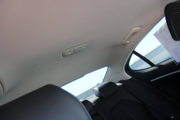 Used 2022 Genesis G70 2.0T RWD image 19