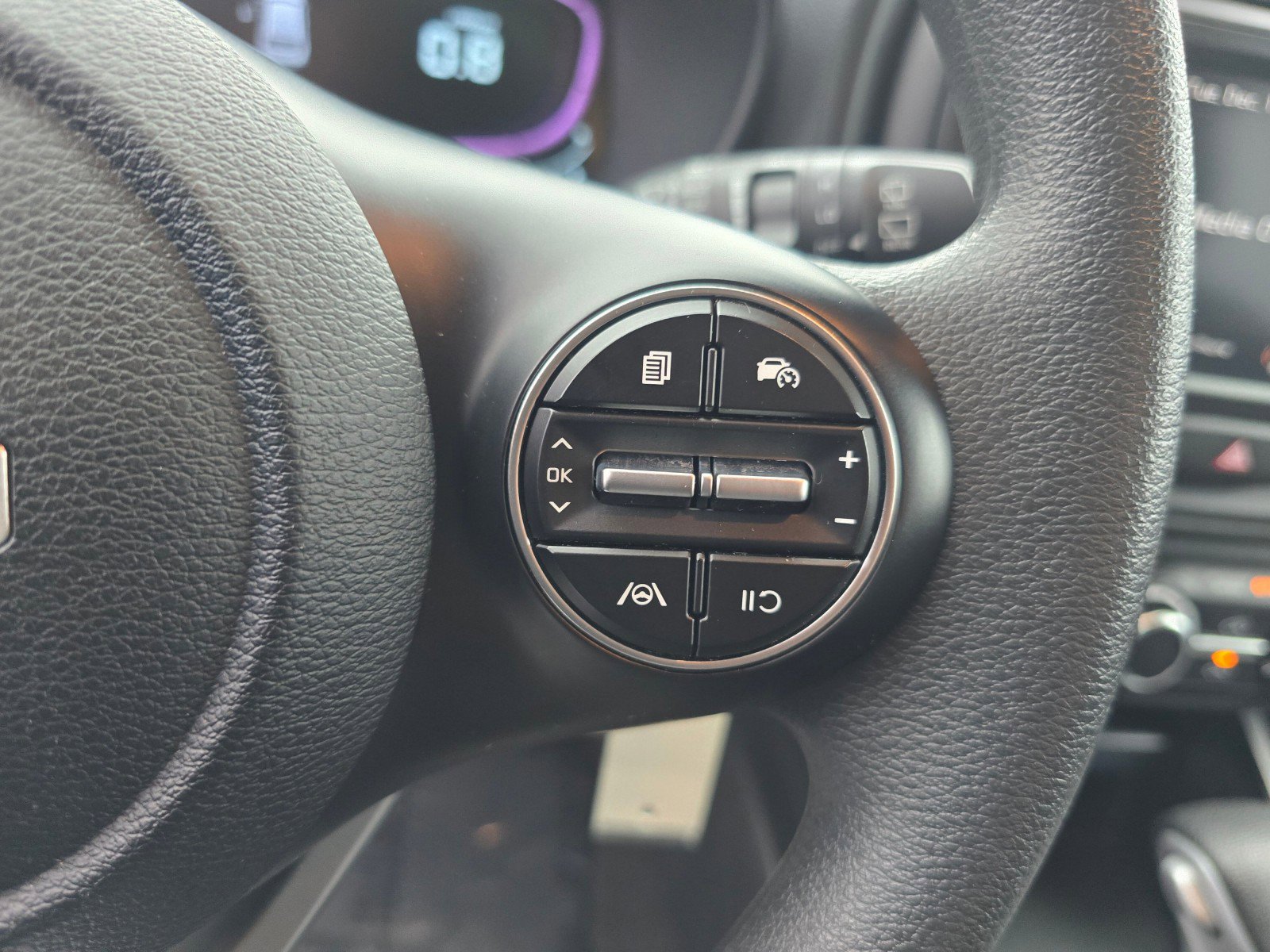 Used 2024 Kia Soul LX w/ Option Group 015 image 28