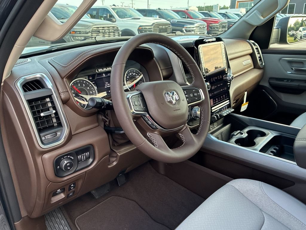 New 2027 RAM 1500 Laramie w/ Laramie Preferred Package AWD/4WD image 16