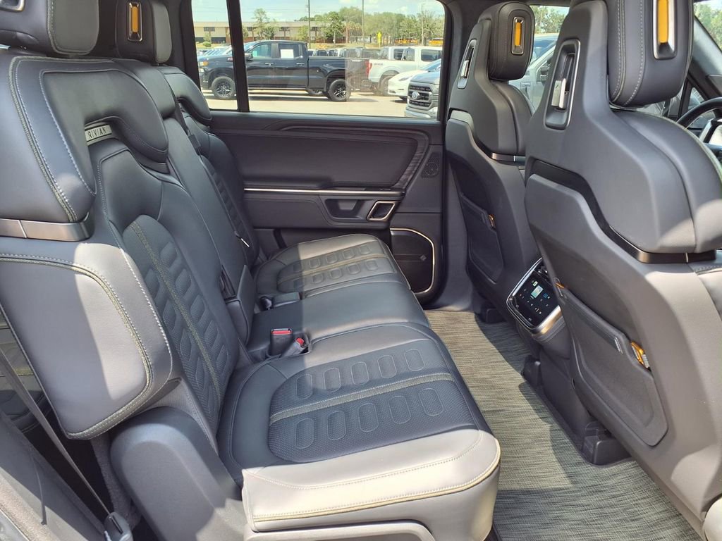 Used 2024 Rivian R1S Adventure AWD/4WD image 15