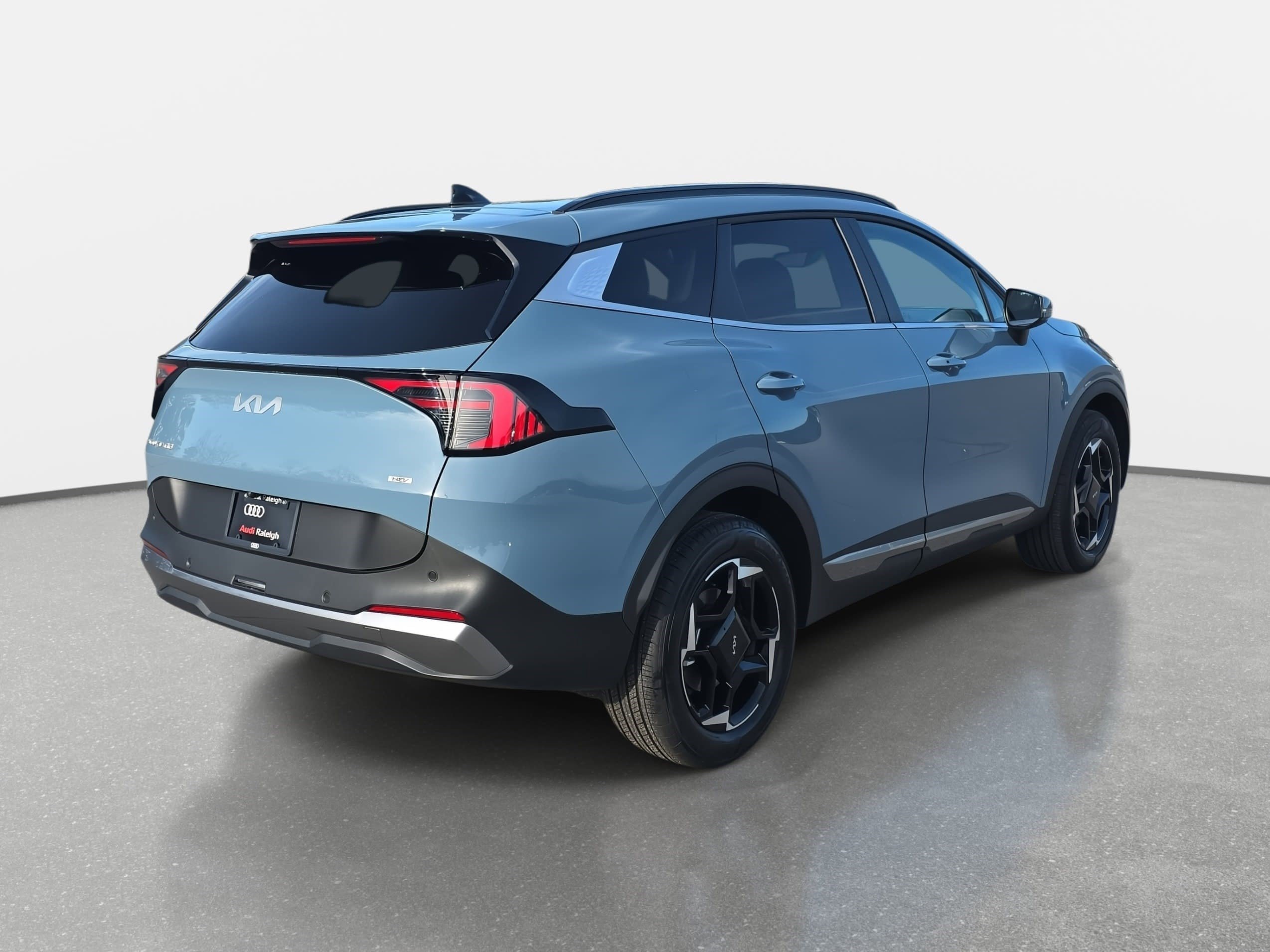 Used 2026 Kia Sportage EX w/ EX Panoramic Sunroof Package image 5