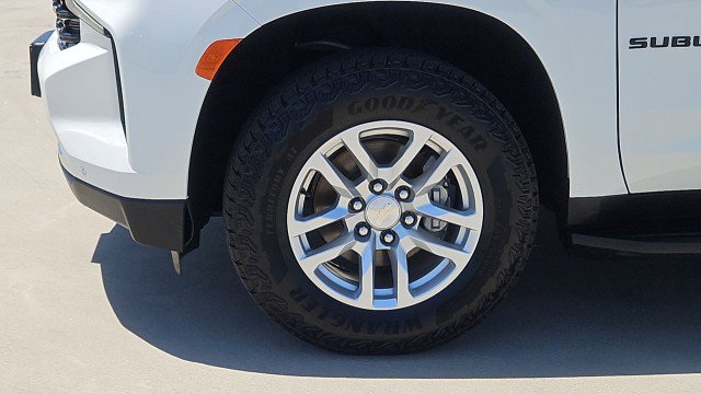 Used 2023 Chevrolet Suburban LS RWD image 32