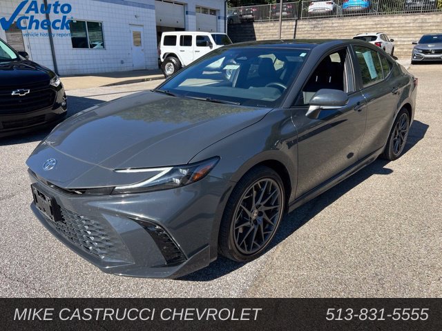Used 2025 Toyota Camry XSE AWD/4WD image 1