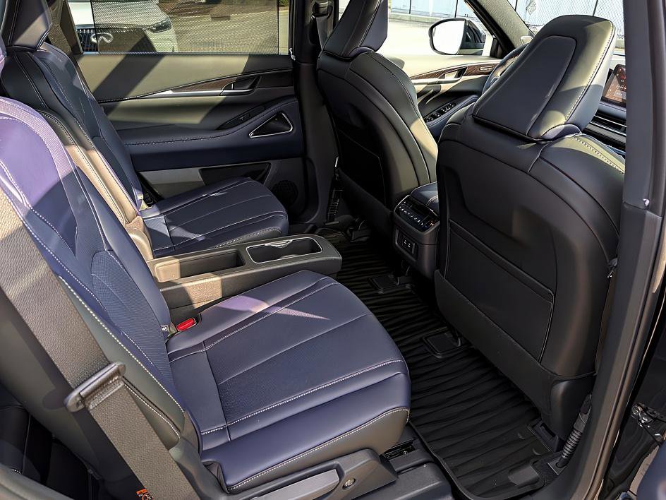 New 2026 INFINITI QX60 Sport image 22