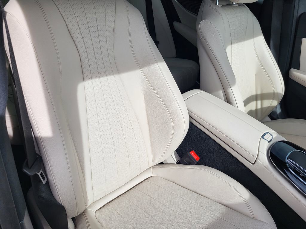 Used 2022 Mercedes-Benz E 350 4MATIC Sedan image 14