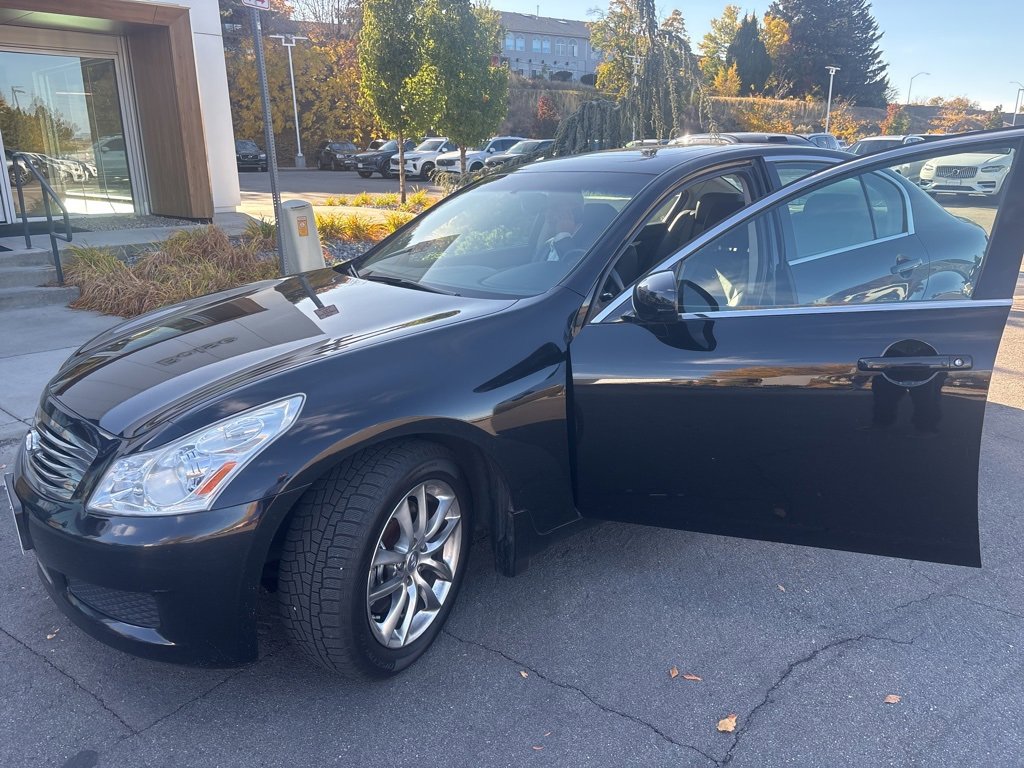 Used 2008 INFINITI G35 Journey w/ Premium Pkg