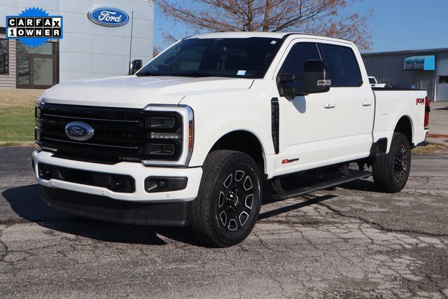 Used 2025 Ford F250 Platinum image 2