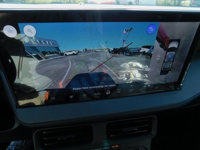 New 2025 Ford Maverick Lariat w/ Black Appearance Package image 30