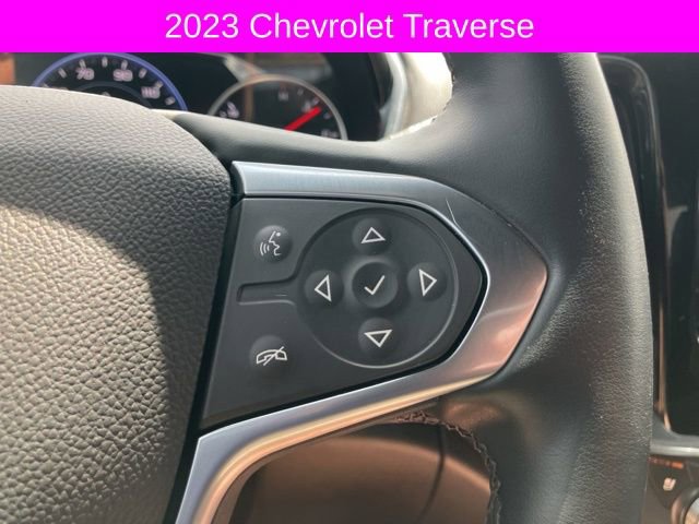 Used 2023 Chevrolet Traverse Premier image 38