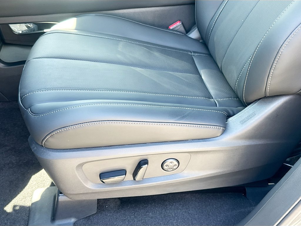 Used 2027 INFINITI QX60 Luxe w/ Cargo Package FWD image 21