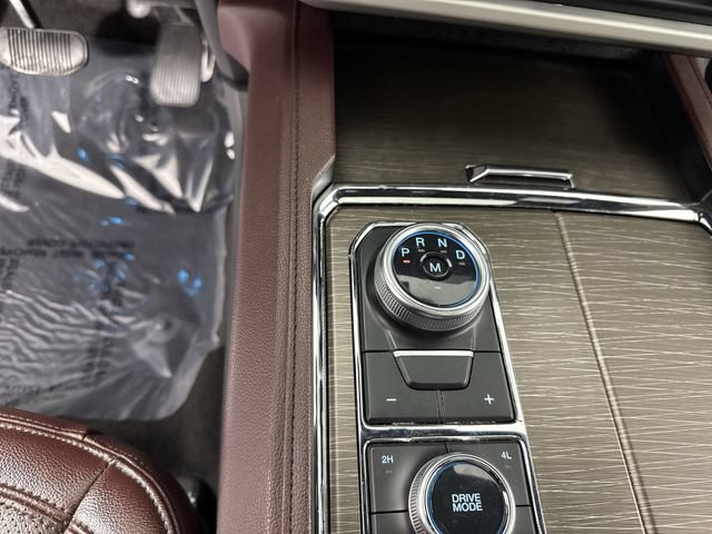 Used 2023 Ford Expedition Limited AWD/4WD image 16