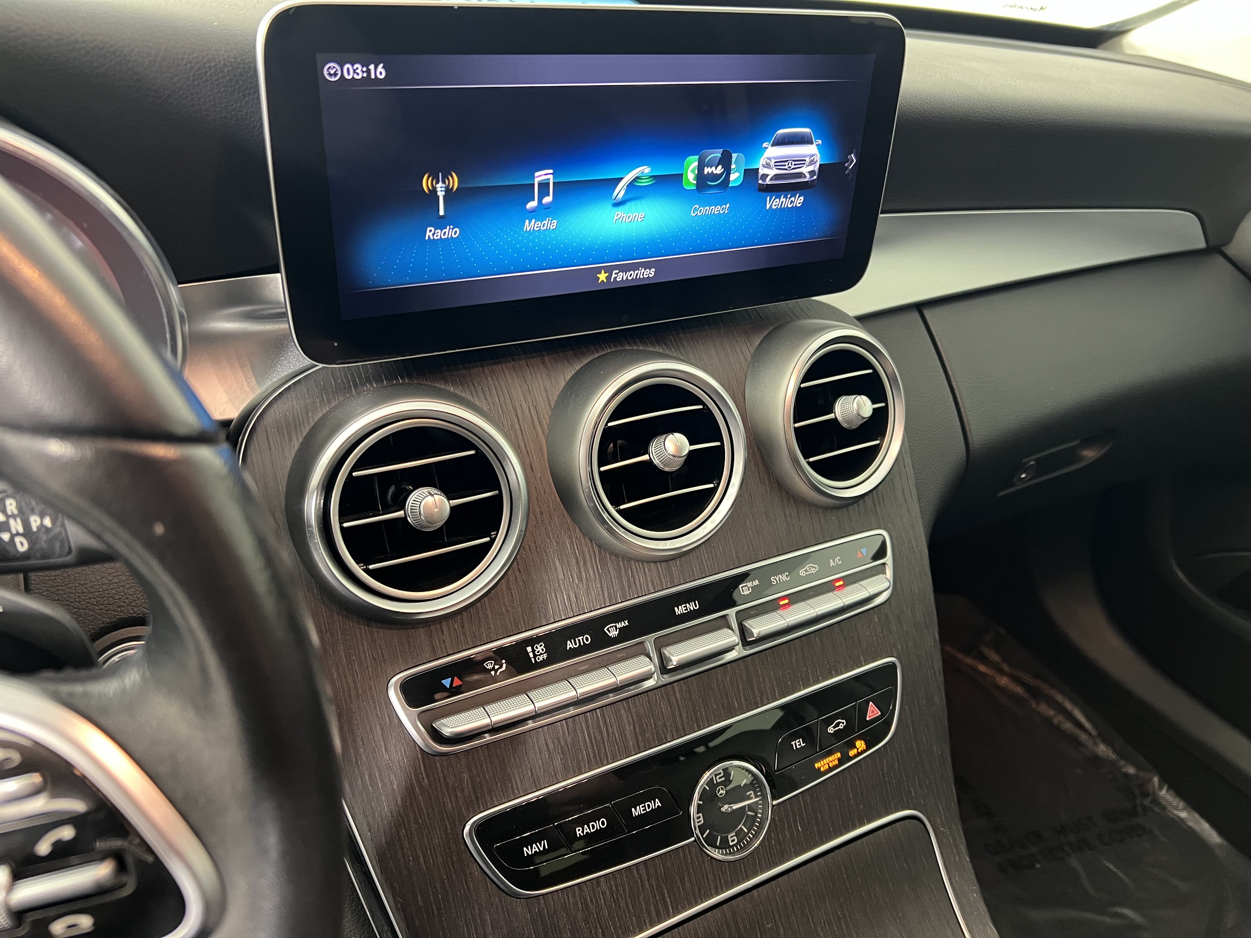 Certified 2019 Mercedes-Benz C 300 Sedan image 28