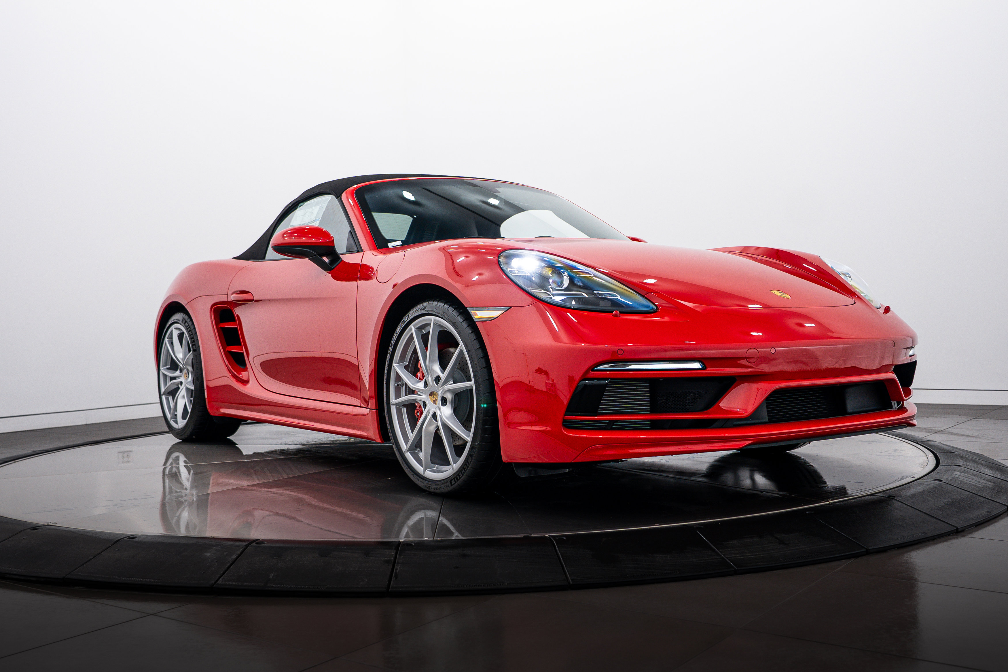 New 2025 Porsche 718 Boxster S image 30