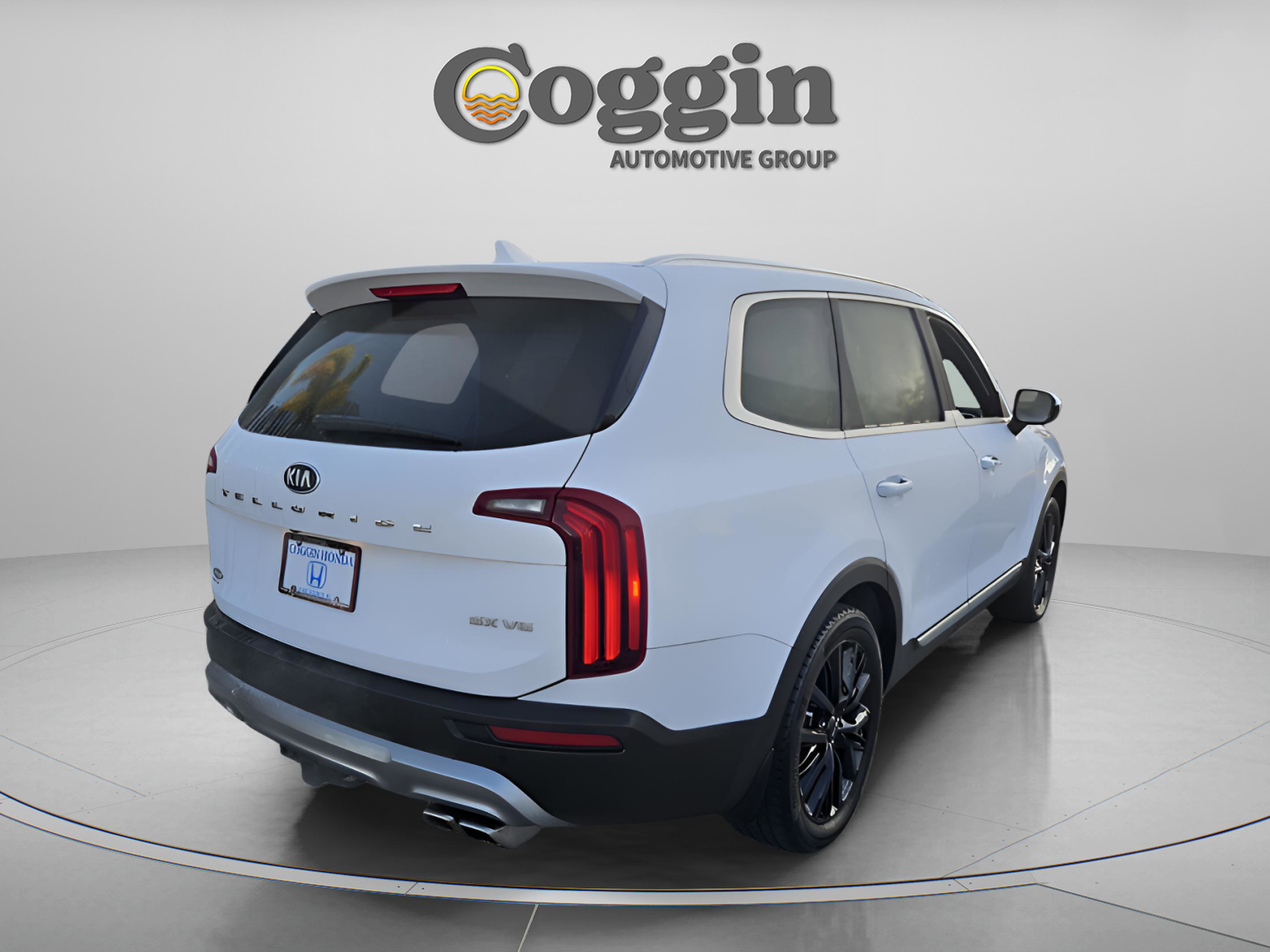 Used 2021 Kia Telluride SX w/ Towing Package image 5