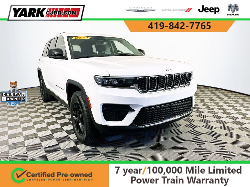 Certified 2023 Jeep Grand Cherokee Laredo w/ Luxury Tech Group I