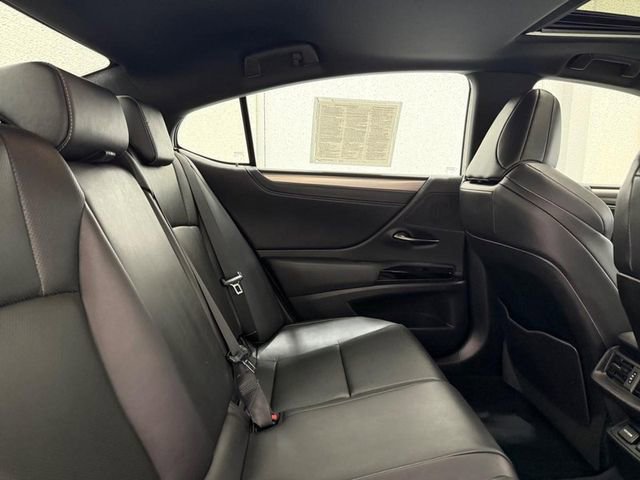 Used 2023 Lexus ES 350 F Sport w/ Protection Package (P2) FWD image 8