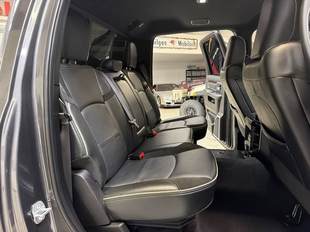 Used 2022 RAM 3500 Laramie w/ Night Edition AWD/4WD image 40
