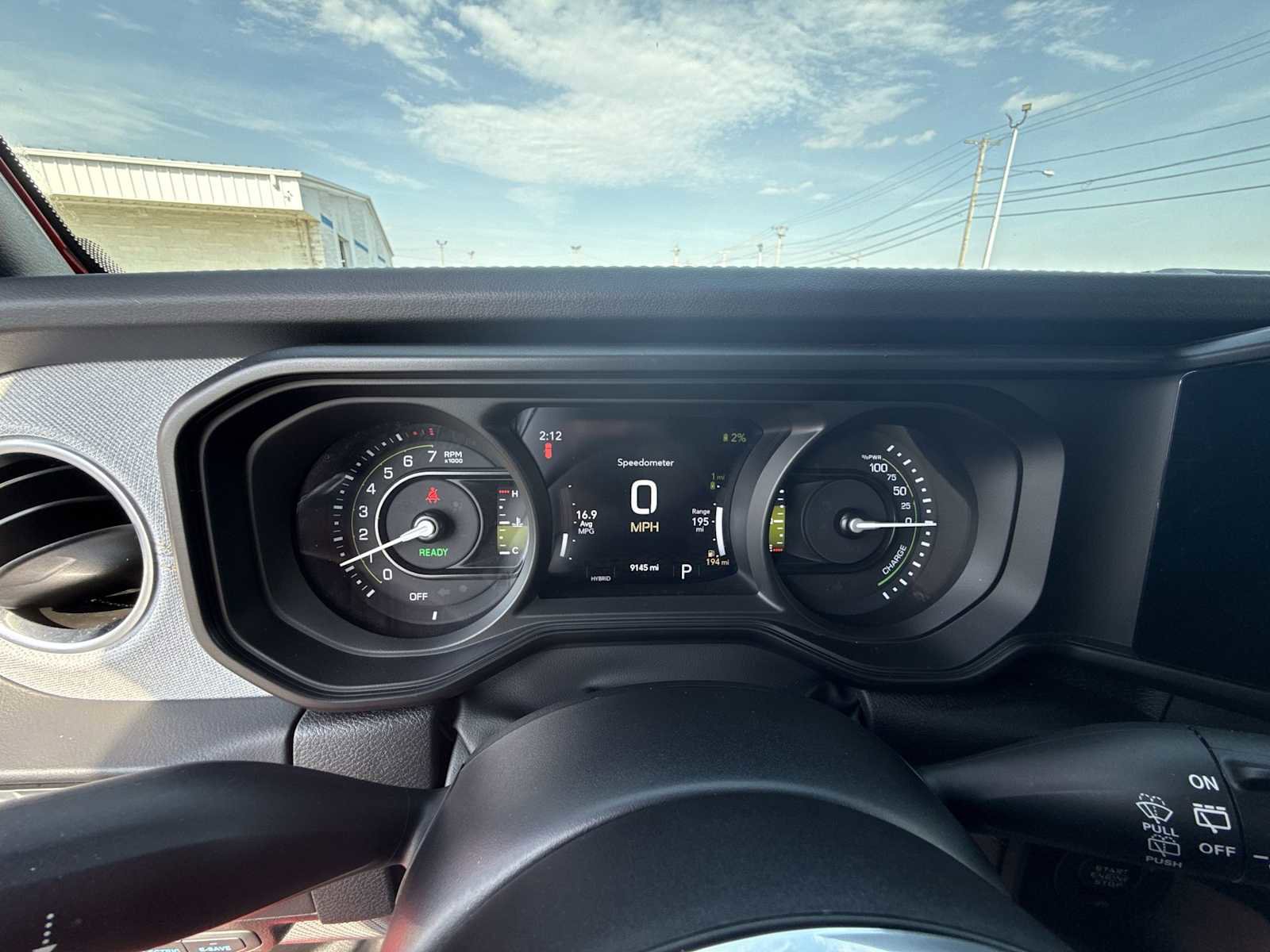Used 2025 Jeep Wrangler Unlimited Sahara AWD/4WD image 10