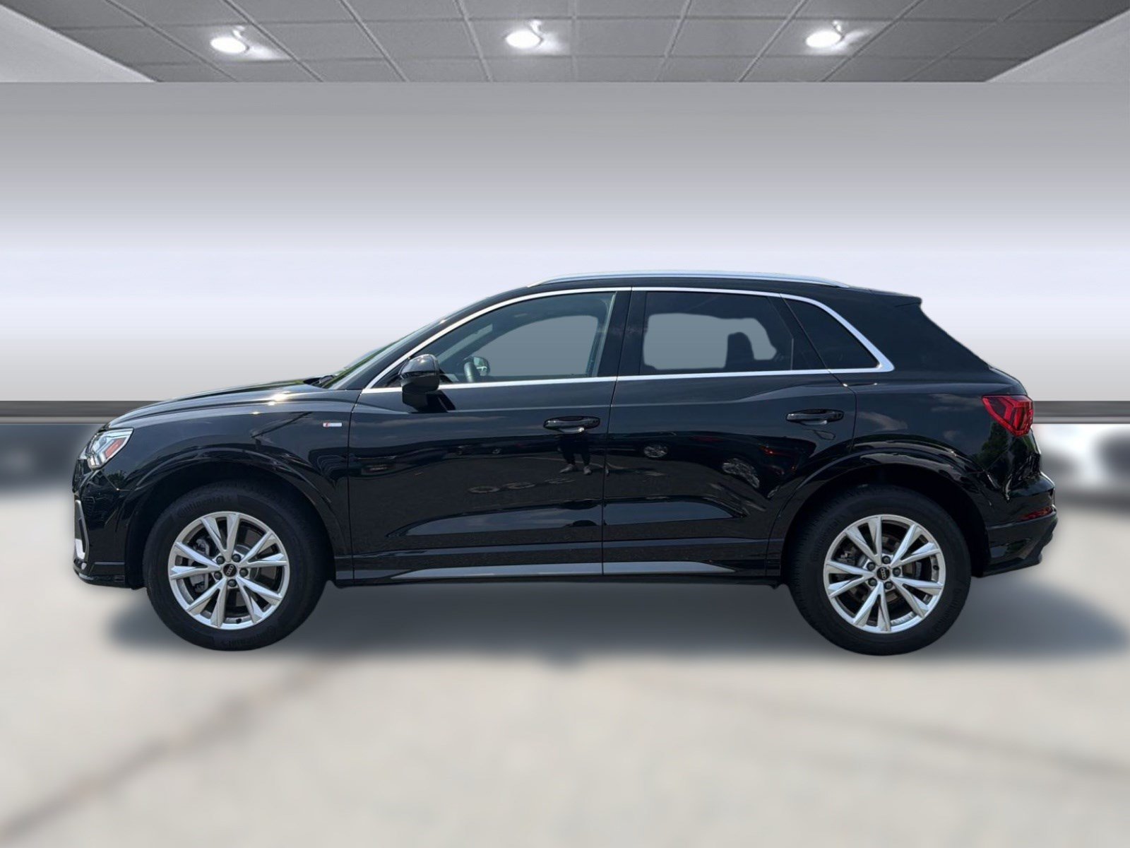 Certified 2025 Audi Q3 2.0T Premium w/ Convenience Package AWD/4WD image 2