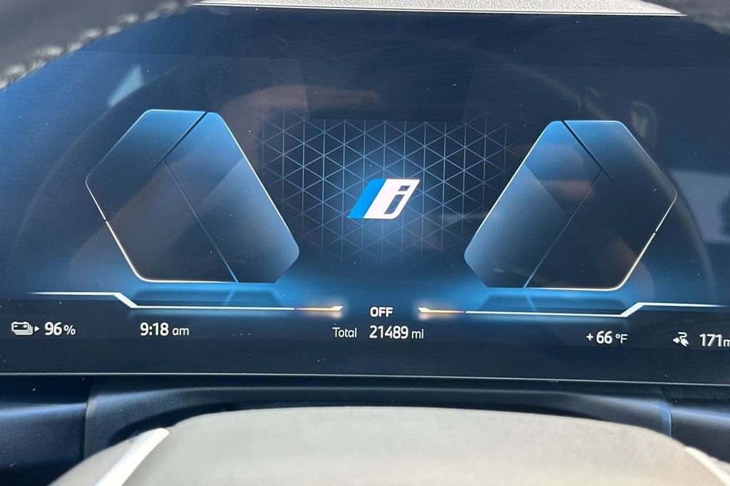 Used 2023 BMW i4 eDrive35 w/ Premium Package RWD image 28
