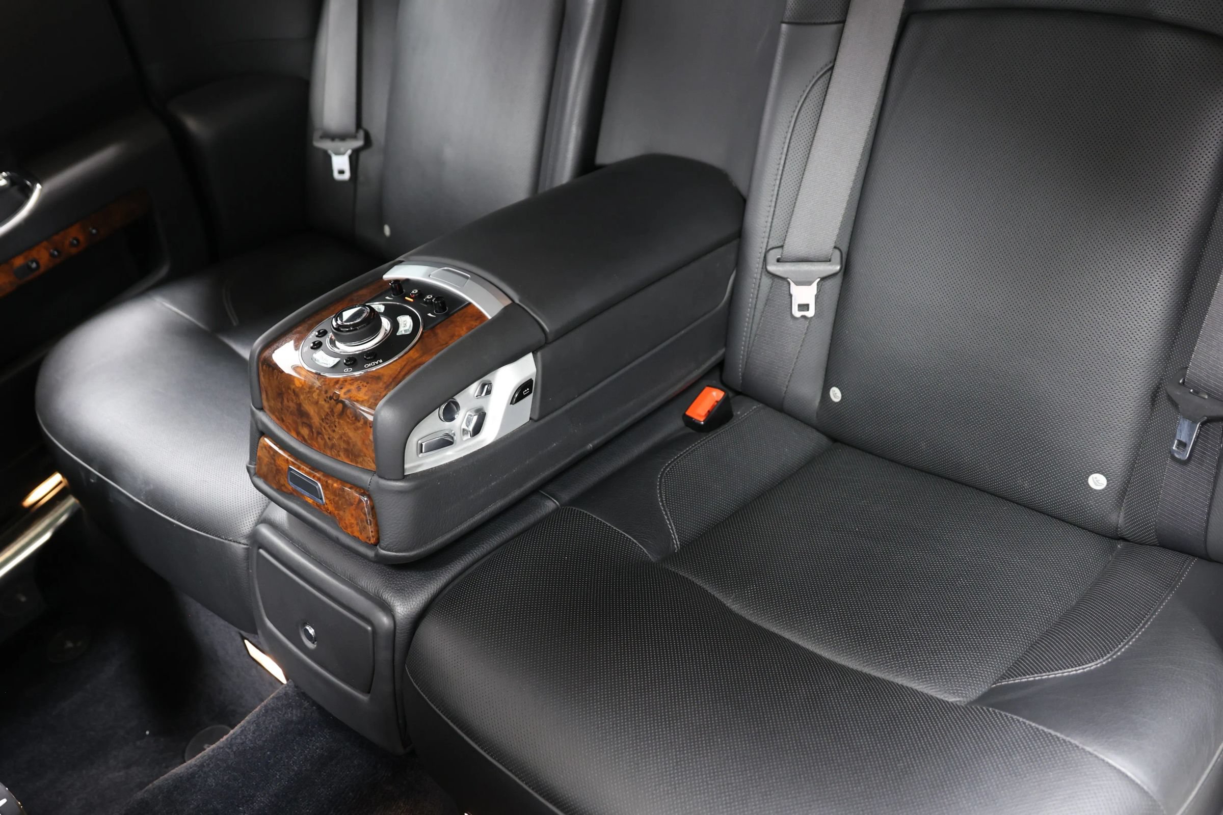 Used 2013 Rolls-Royce Ghost RWD image 64