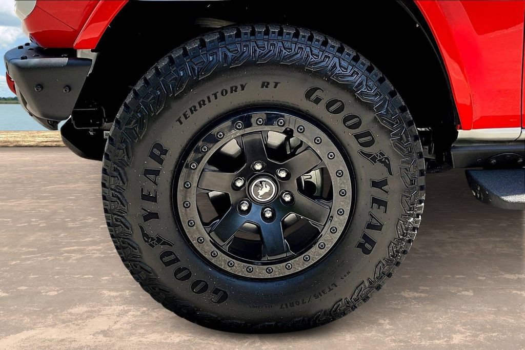 Used 2025 Ford Bronco Stroppe Edition AWD/4WD image 35