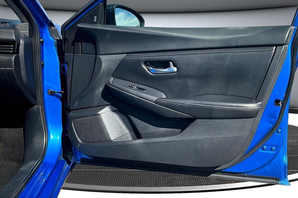 Used 2022 Nissan Sentra SV image 28