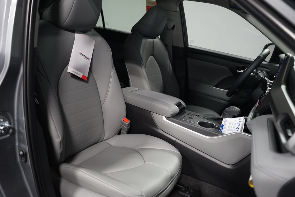 New 2026 Toyota Highlander XLE AWD/4WD image 28