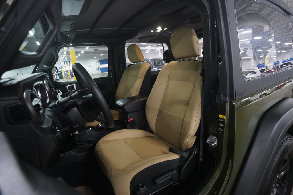 Used 2021 Jeep Wrangler Sport AWD/4WD image 7