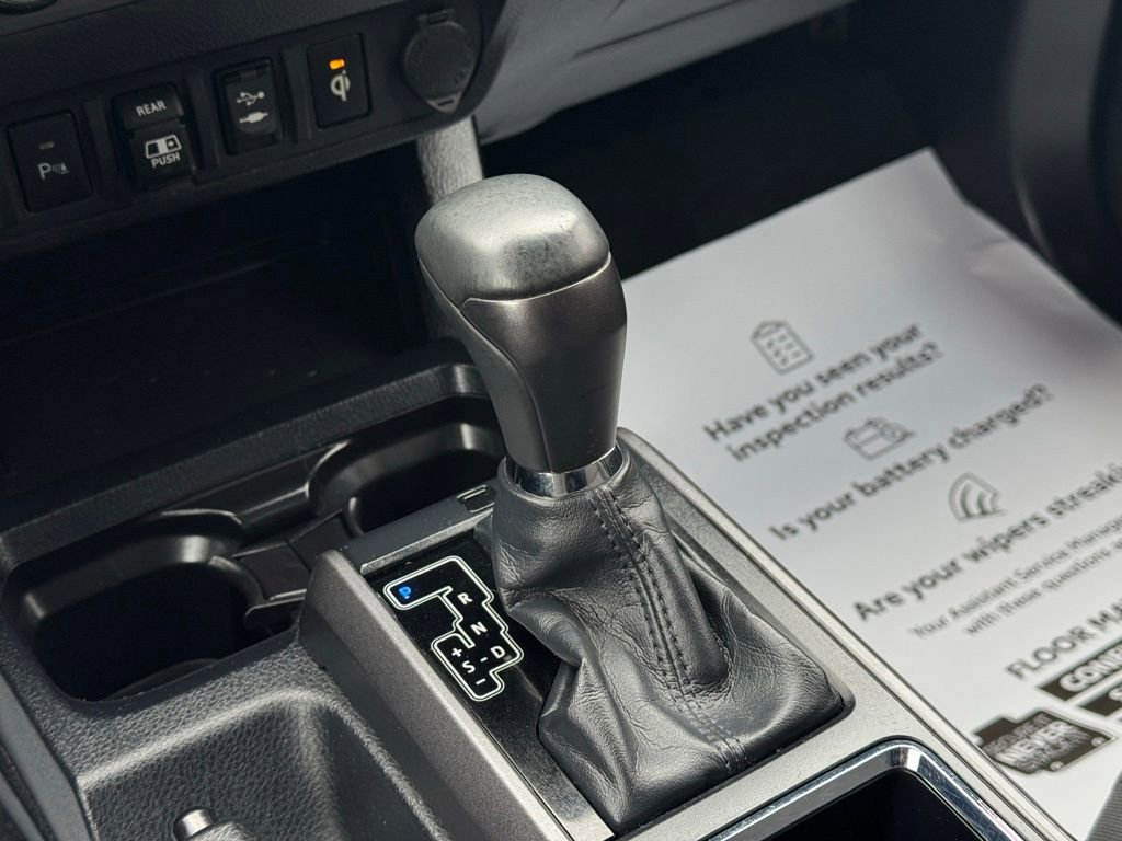 Used 2019 Toyota Tacoma TRD Off-Road image 36