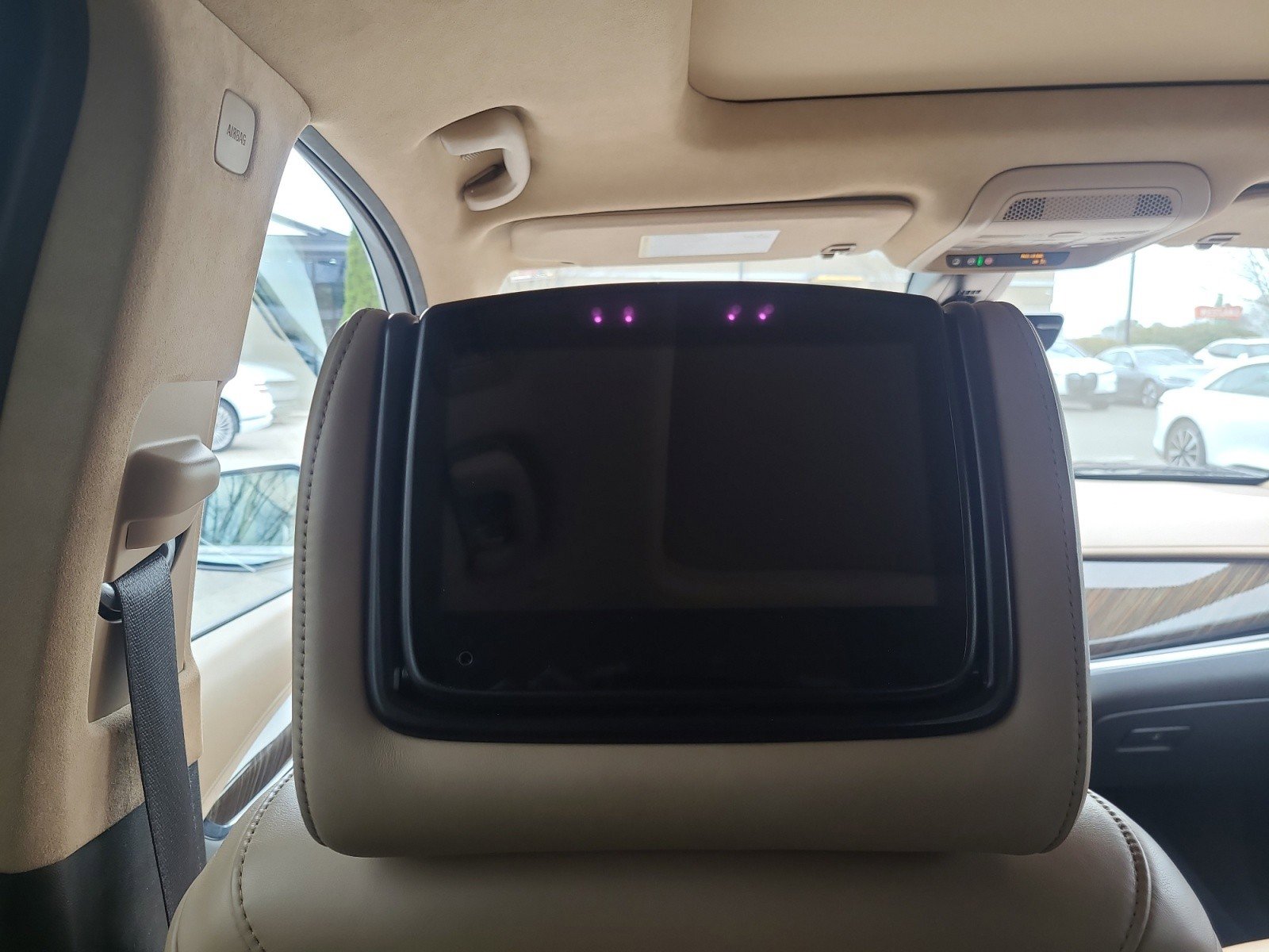 Used 2023 Cadillac XT6 Premium Luxury w/ Platinum Package FWD image 39