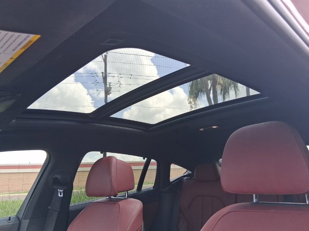 Used 2021 BMW X6 sDrive40i w/ M Sport Package RWD image 16