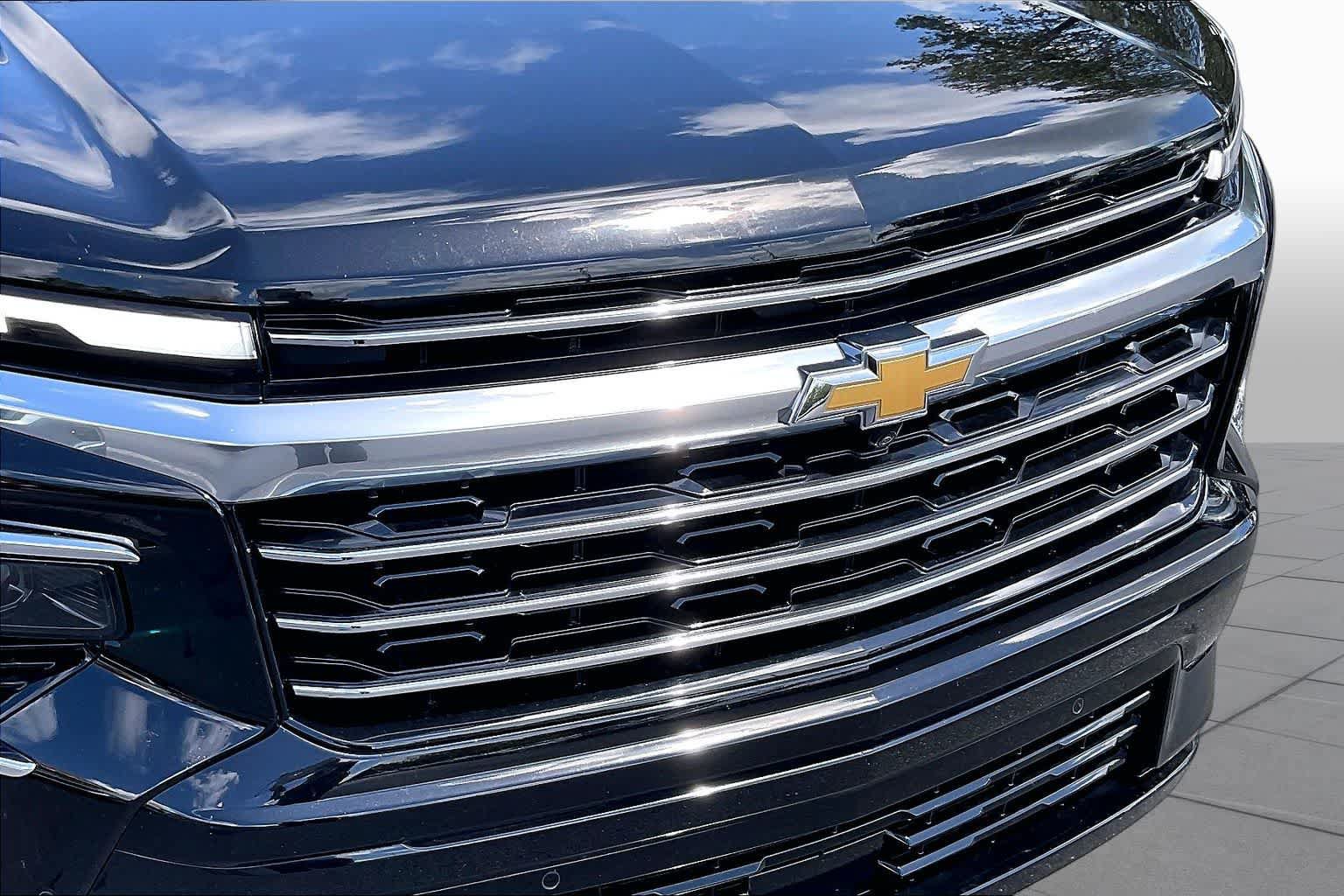 Used 2025 Chevrolet Traverse High Country w/ LPO, Floor Liner Package FWD image 58