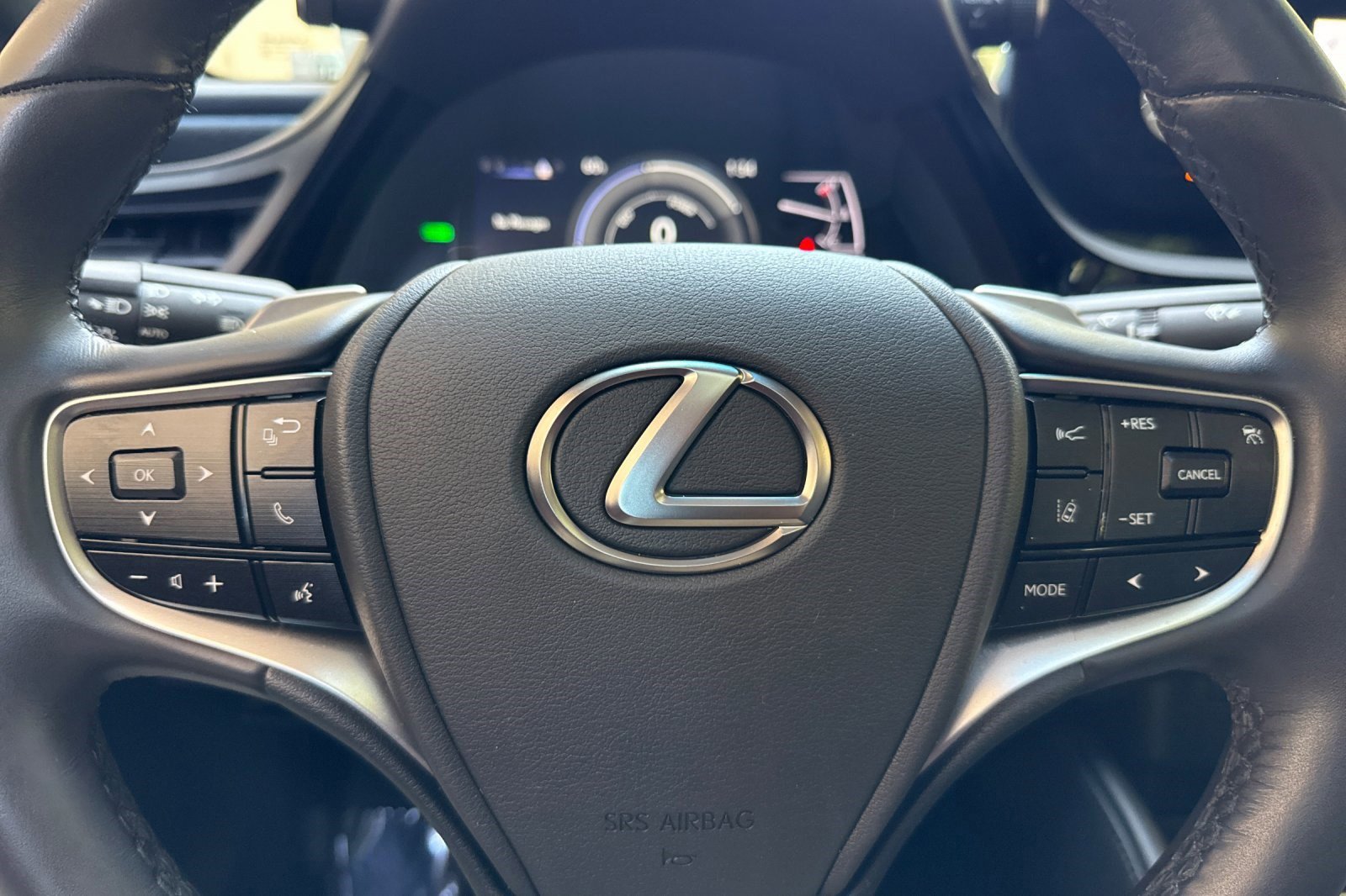 Used 2024 Lexus ES 300h w/ Premium Package image 15