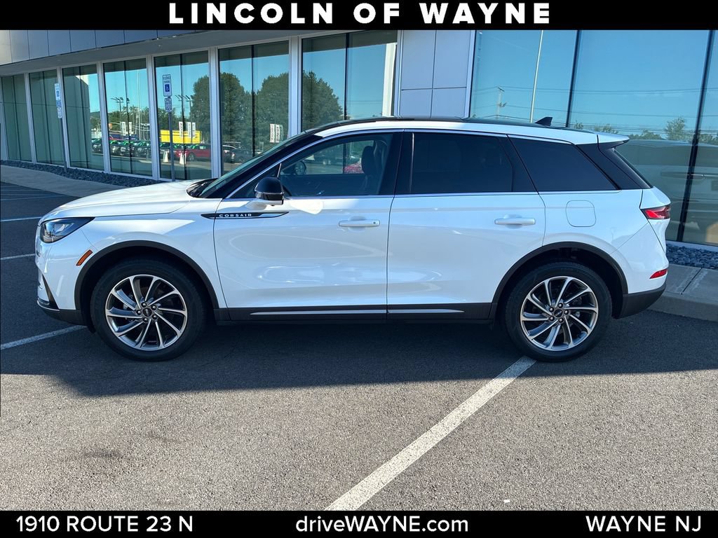 Certified 2024 Lincoln Corsair AWD w/ Equipment Group 101A image 2