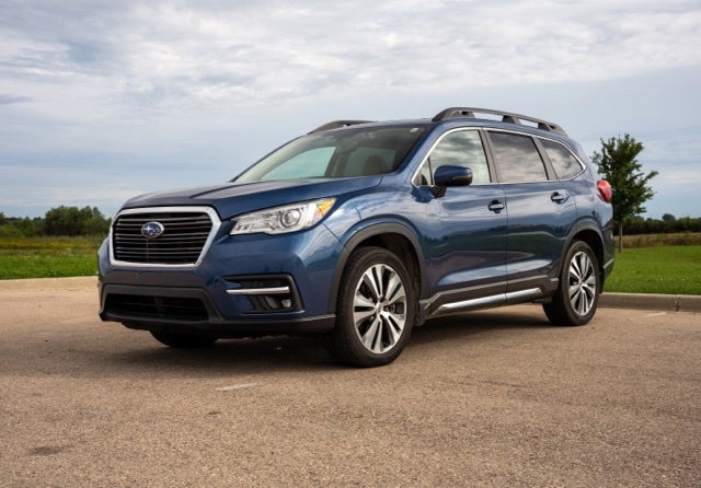 Used 2021 Subaru Ascent Limited w/ Technology Package AWD/4WD image 3