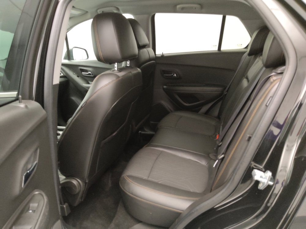 Used 2019 Chevrolet Trax LT w/ LT Convenience Package AWD/4WD image 18