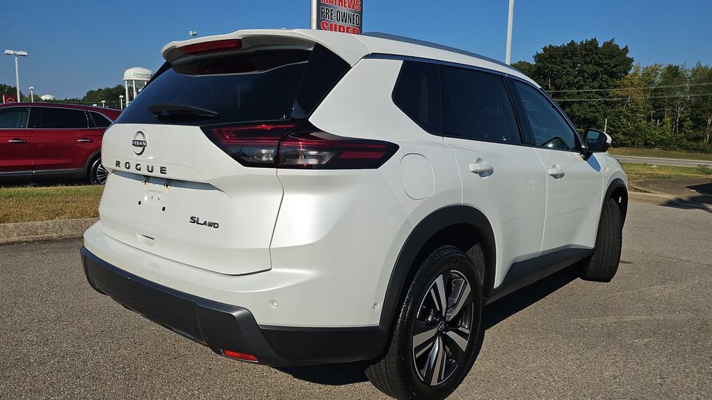 Used 2026 Nissan Rogue SL AWD/4WD image 15
