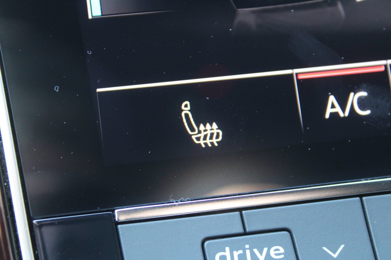 Used 2025 Audi Q7 3.0T Premium AWD/4WD image 44