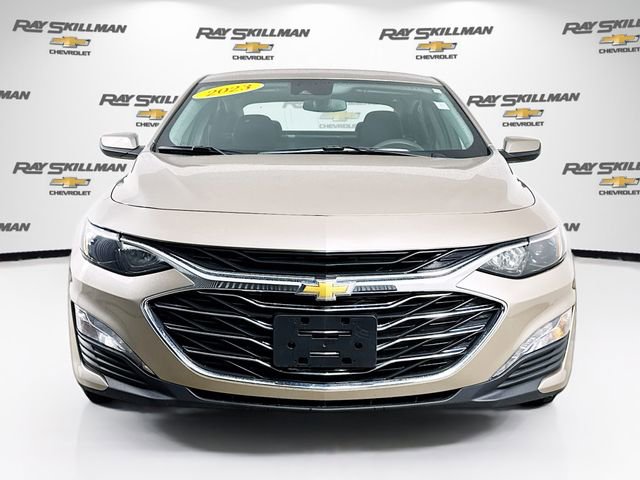 Used 2023 Chevrolet Malibu LT image 2