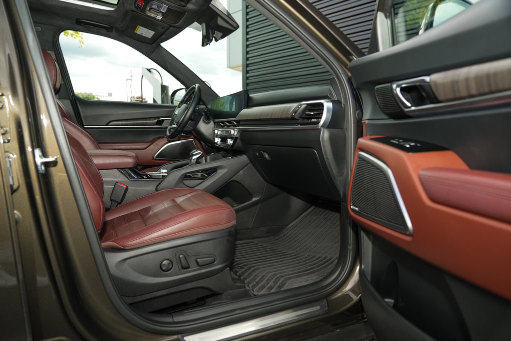 Used 2023 Kia Telluride SX Prestige AWD/4WD image 34