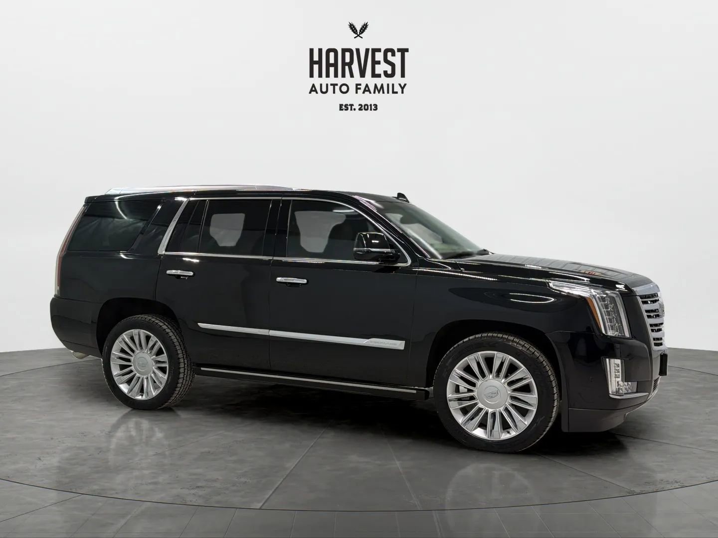 Used 2020 Cadillac Escalade Platinum image 9