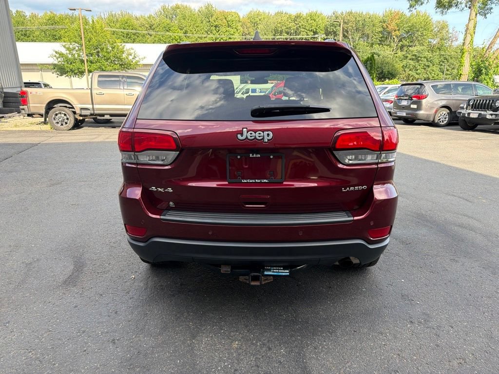 Used 2021 Jeep Grand Cherokee Laredo AWD/4WD image 5
