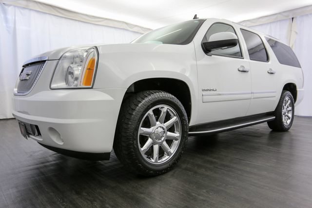 Used 2011 GMC Yukon XL Denali AWD/4WD image 31